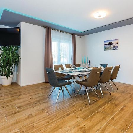 Beautiful Home In Sibenik With Kitchen エクステリア 写真