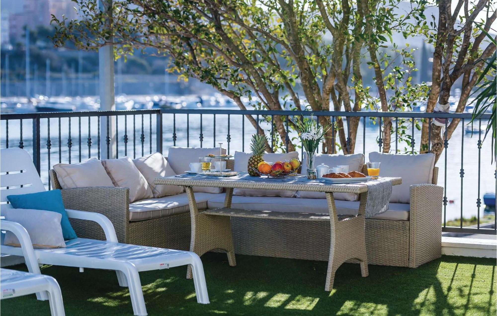 Beautiful Home In Sibenik With Kitchen エクステリア 写真